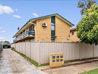 1 / 4 Hardy Street, Croydon Park