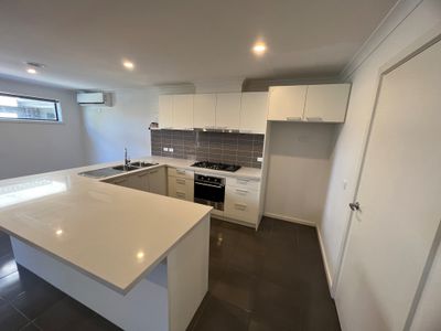 10 Mingay Close, Truganina
