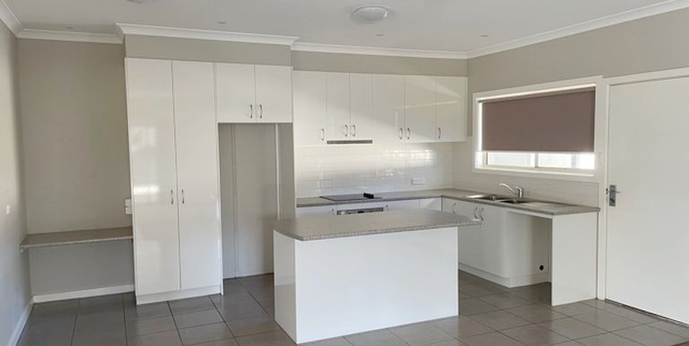 3 / 41 Shiffner Street, Violet Town