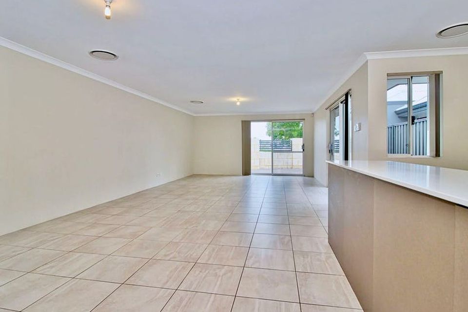 5 / 4 Vigo Cove, Baldivis