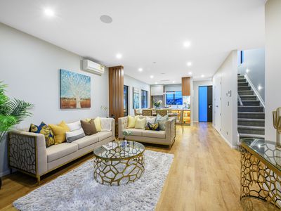 25 Tahingamanu Road, Hobsonville
