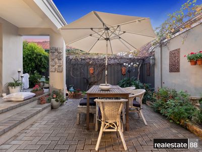 1 / 38 Comer Street, Como