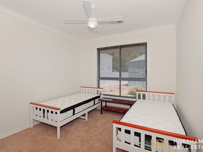 15 Fisher Square, Horsham