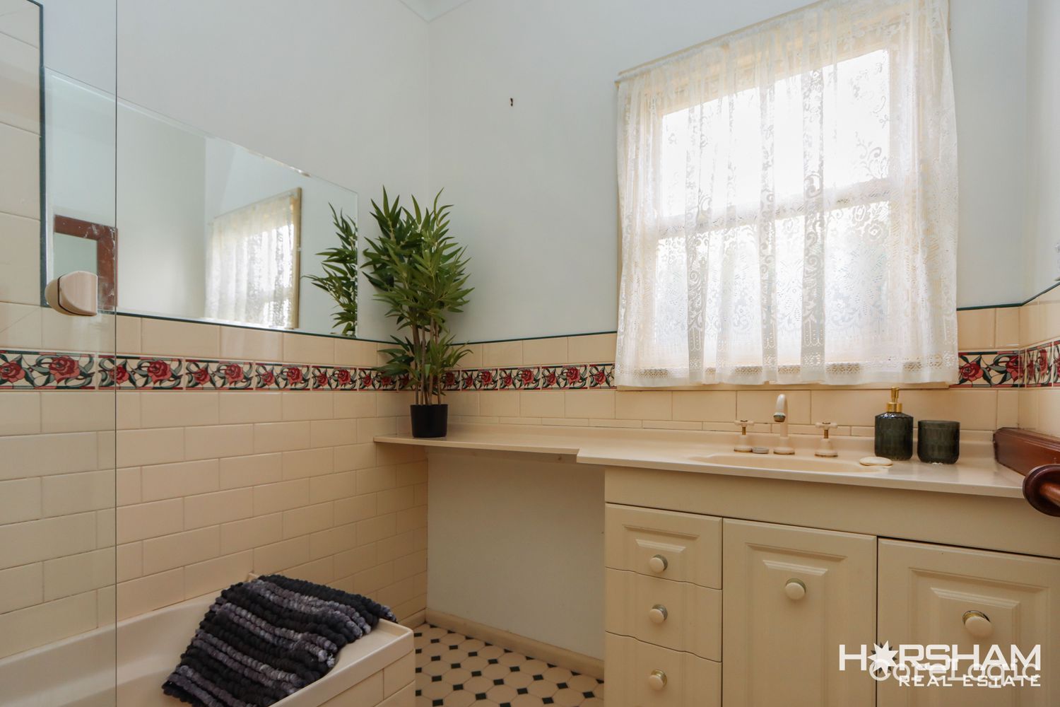 33 Gardenia Street, Horsham