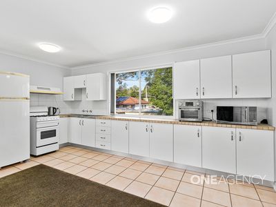 2 / 172 Lakelands Drive, Dapto