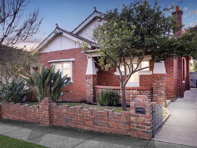 18 Roxburgh Street, Ascot Vale