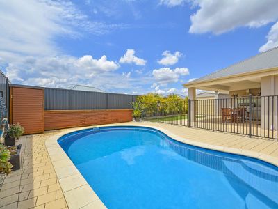 14 Stowe Link, Aveley