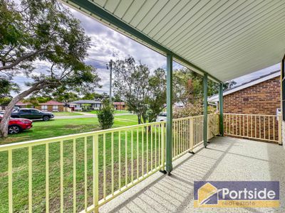 24 Pershing Place, Tanilba Bay