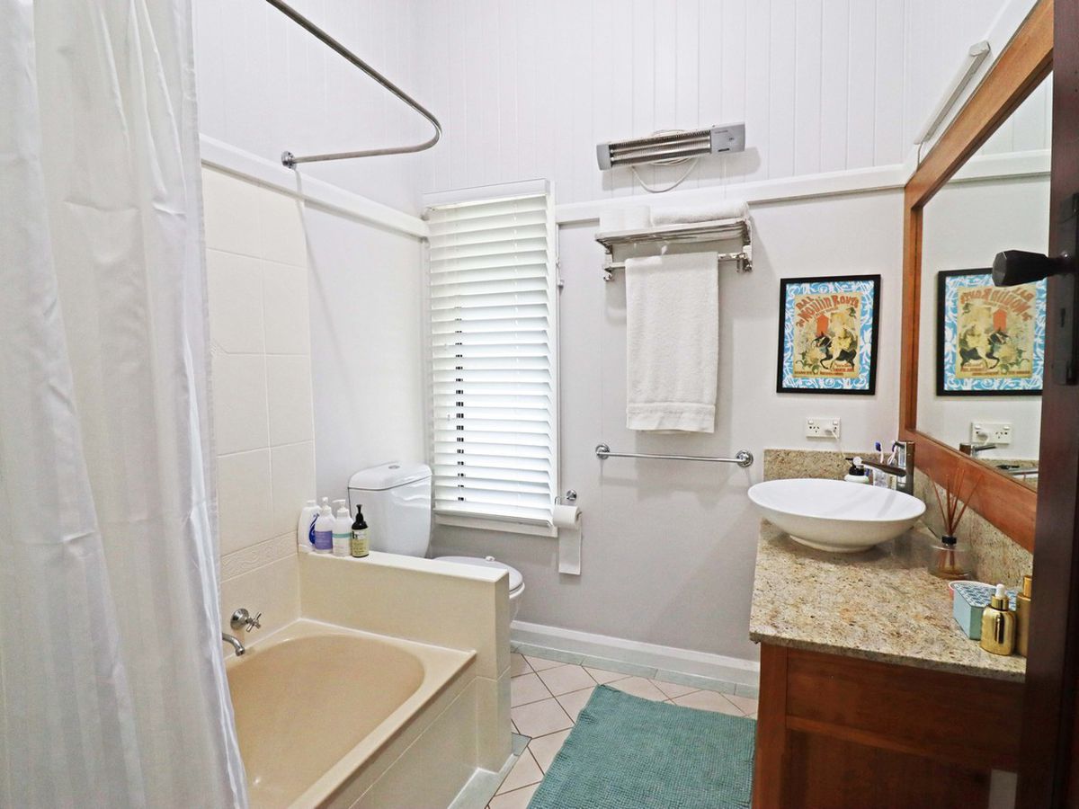 10 George Street, Tolga