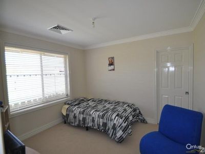 11 Nepean Place, Dubbo
