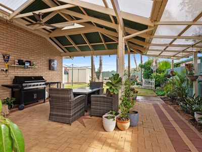 4 Chapman Drive, Somerville