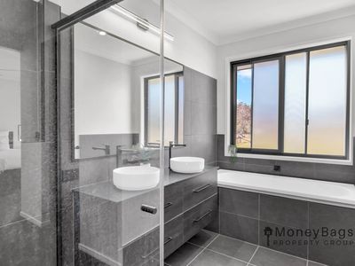 50-52 Pathfinder Road, Woodhill