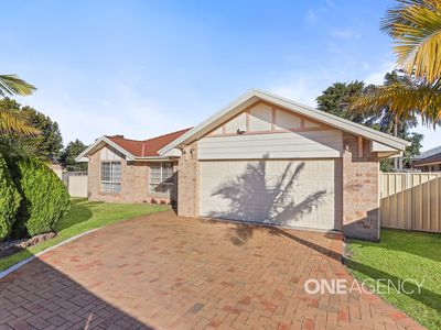 17 Silverwood Place, Horsley