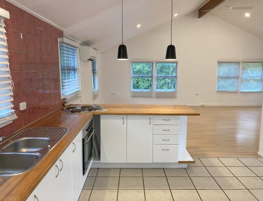 Tewantin house for rent - UNFURNISHED image 7