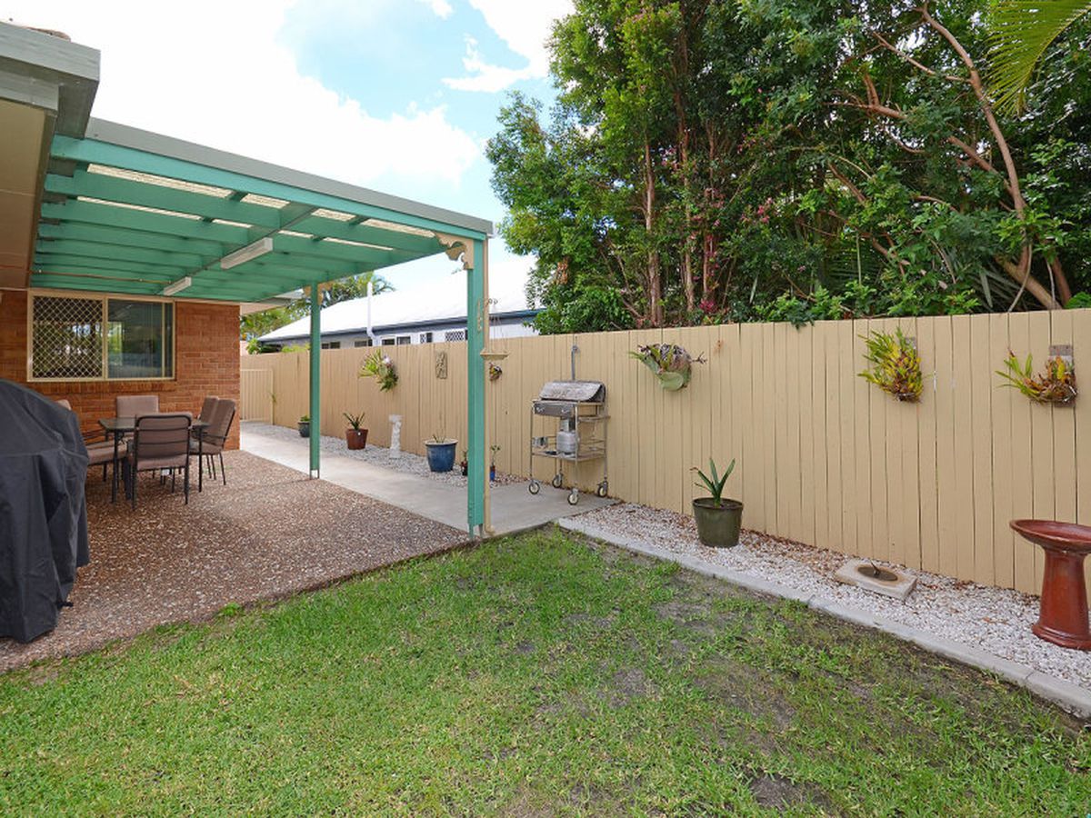 176 PULGUL STREET, Urangan