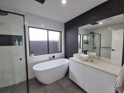 83 Contour Road, Austral