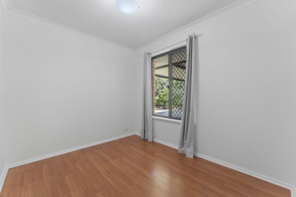 72 Cambridge Crescent, Cooloongup