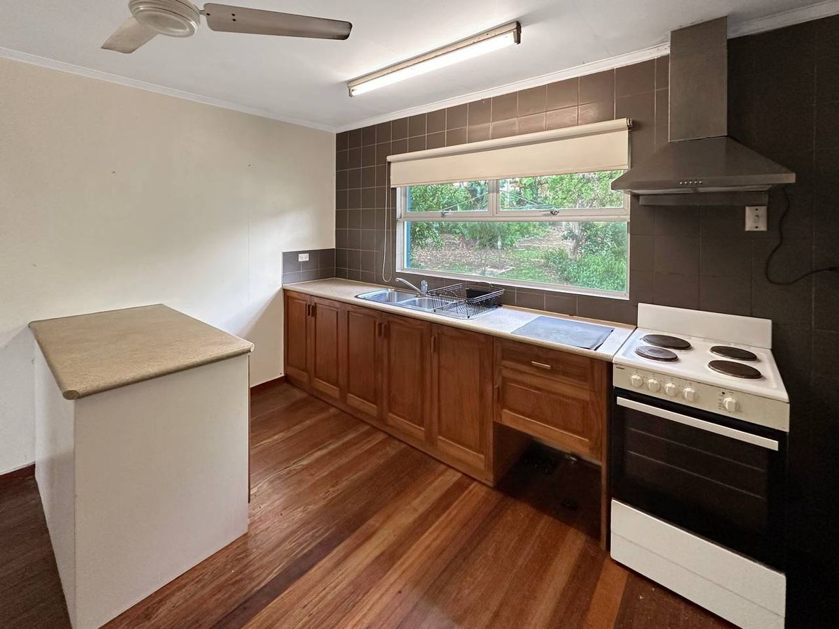 15 Marigold Street, Atherton