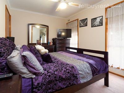 110 HUON HILL ROAD, Wodonga