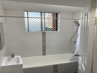 2 / 3 Holland Place, Lakemba