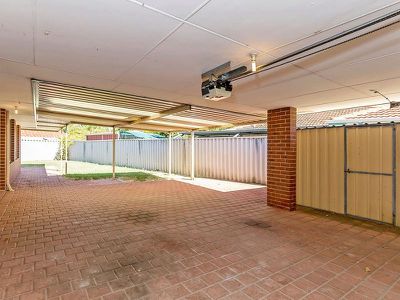 42 Waterlily Drive, Stratton