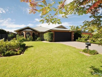6 Paroo Place, Dubbo