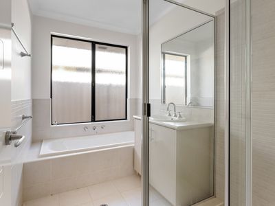 21 Henderson Drive, Somerville