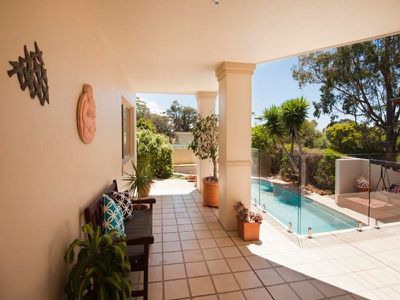 18 Davies Street, Mollymook