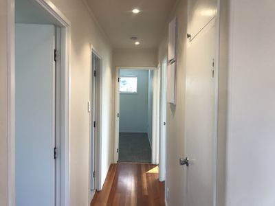 27 Peter Terrace, Castor Bay