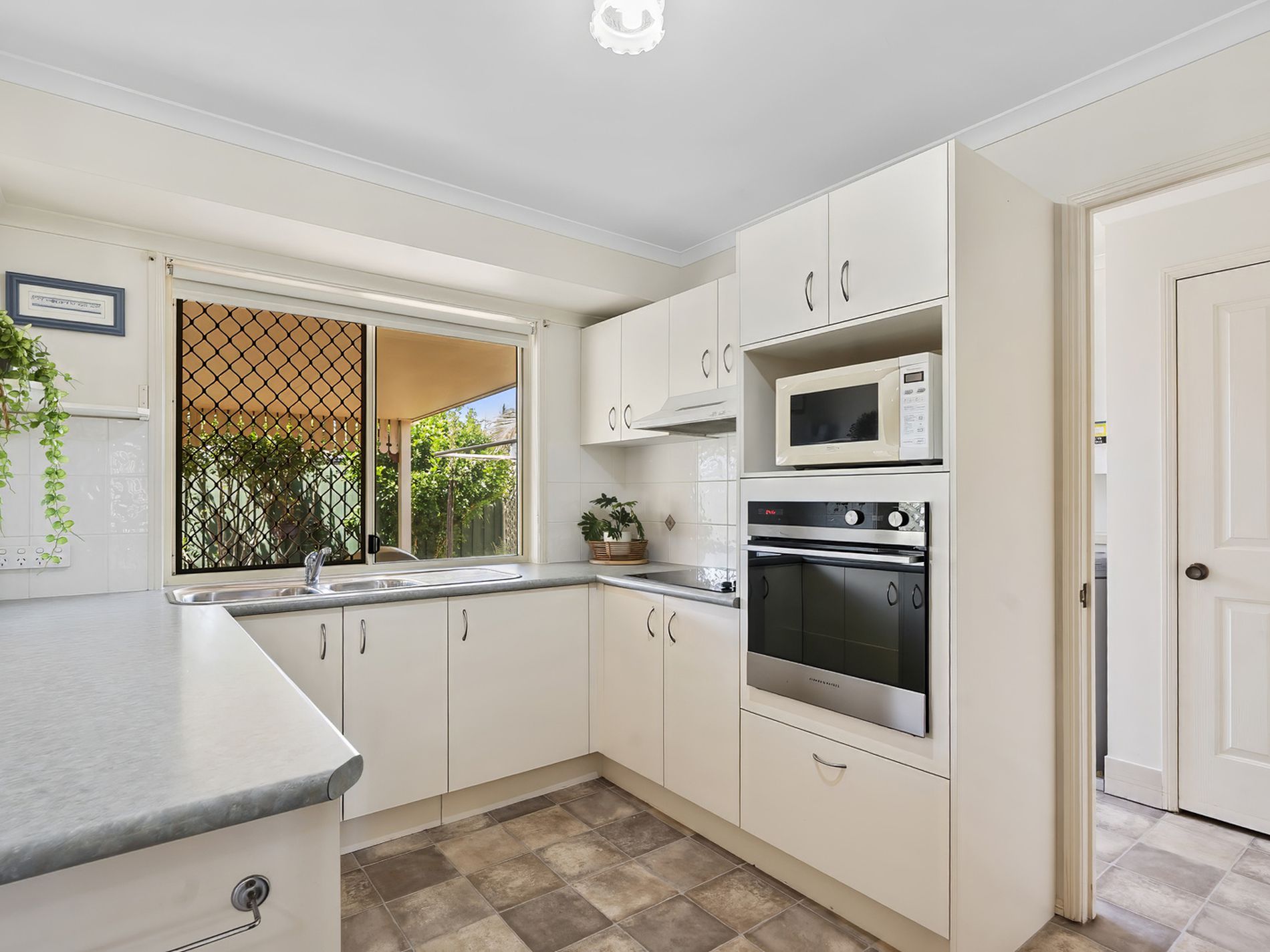 30 / 2 North Street, Golden Beach