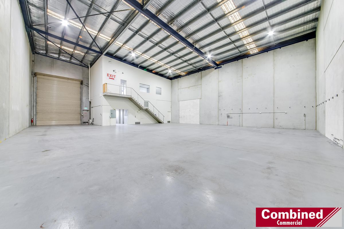 1 / 16 Porrende Street, Narellan