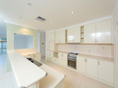 2 BIRKDALE TERRACE, Wodonga