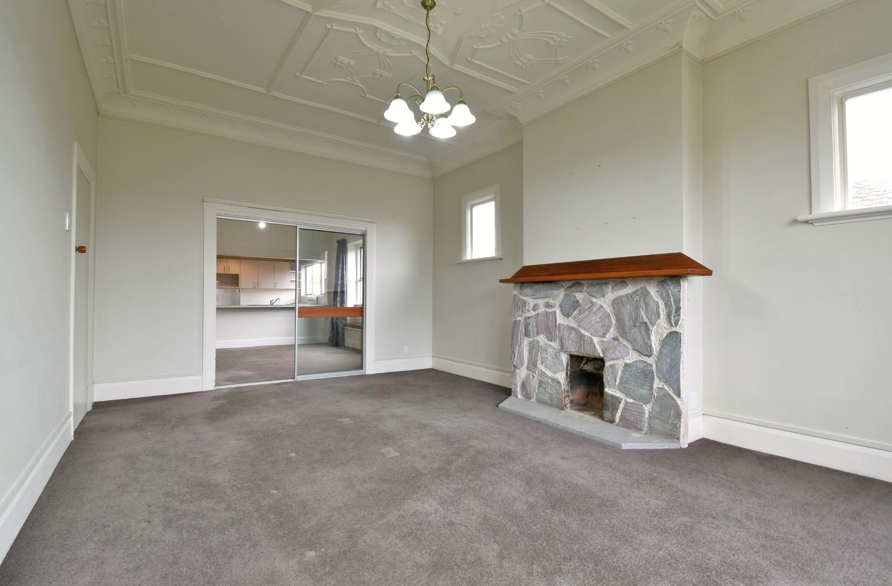 64 Hargest Crescent, Saint Kilda