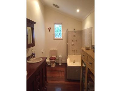 1A Lake View, East Victoria Park
