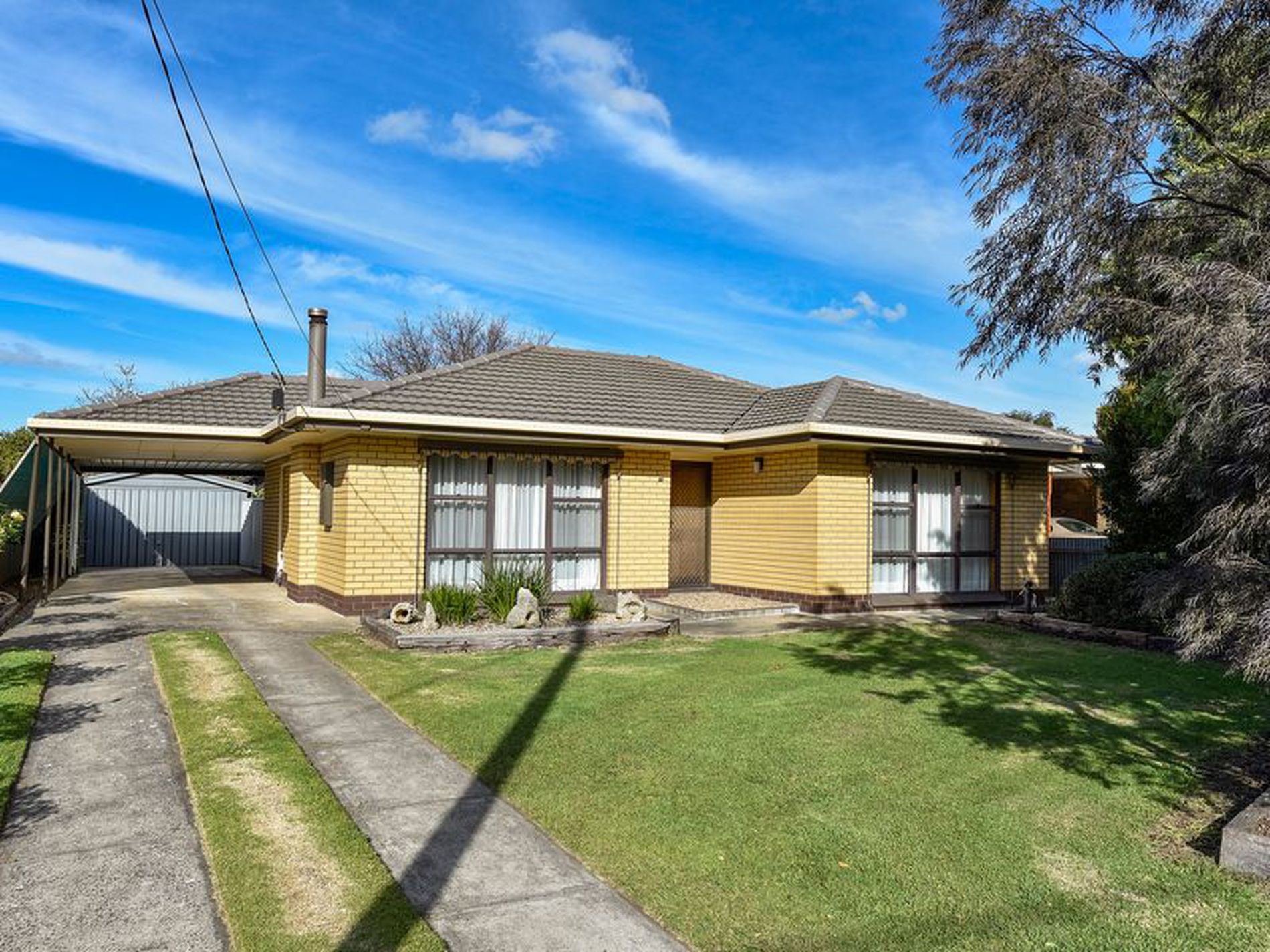 17 White Street, Millicent