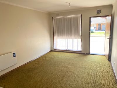 1 / 51 Morris Road, Hoppers Crossing
