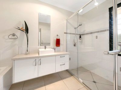 6 Hovea Place, Tewantin