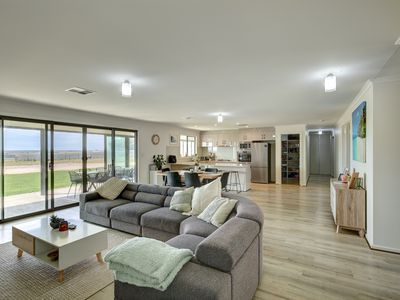 55 Clifftop Drive, Sunnyside
