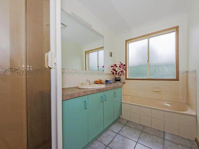 18 Oaktree Avenue, Wyndham Vale