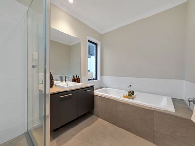 24 Epsom Lane, Cranbourne North