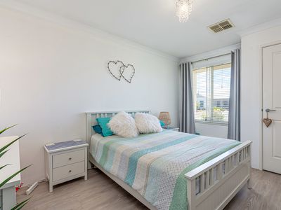 24 Spiral Flag Road, Yanchep