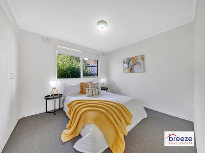 24 Leslie Street, Donvale