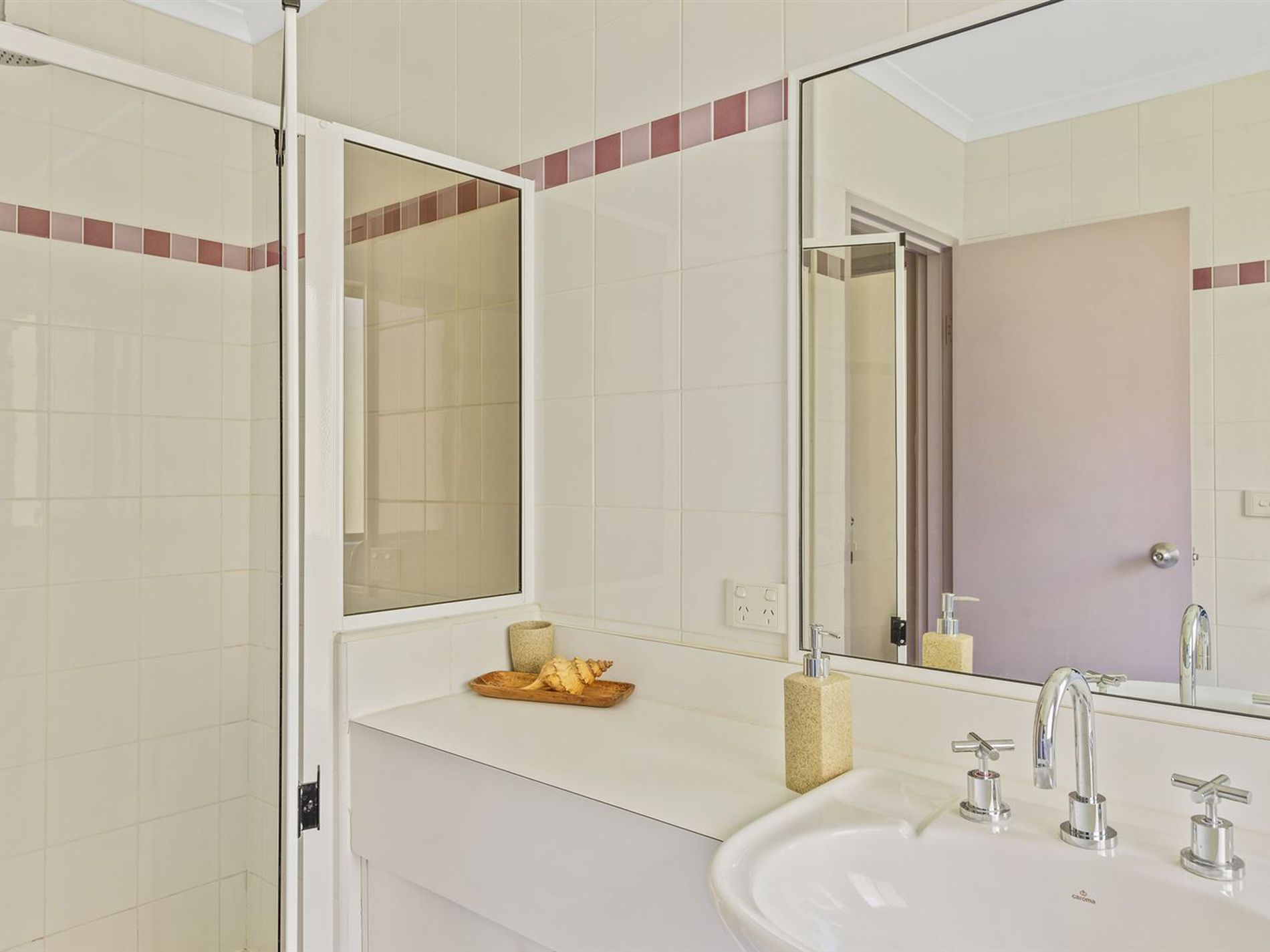 13 / 1A Mitchell Parade, Mollymook