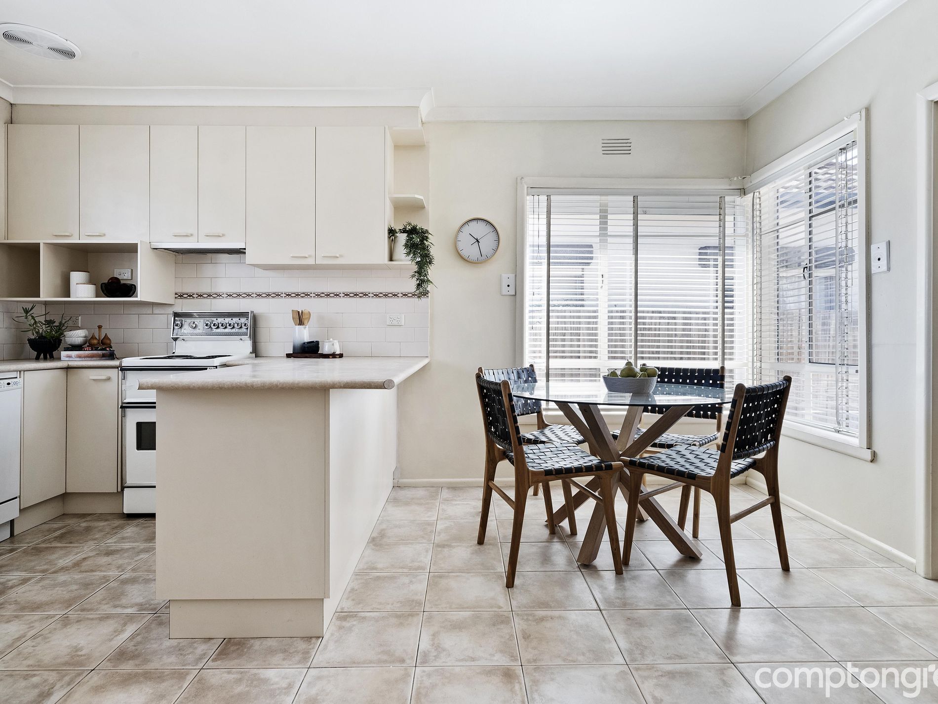 19-21 Donald Street, Footscray