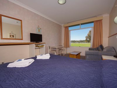 56 Iverison Road, Sussex Inlet