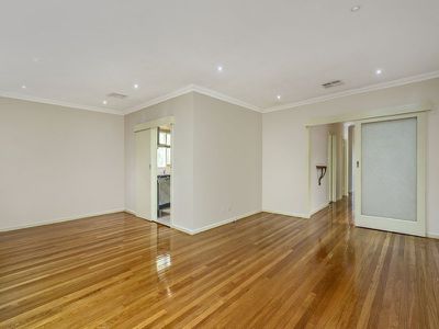 6 Phoenix Court, Doncaster East