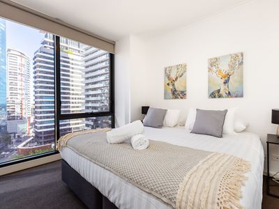 1307 / 63 Whiteman Street, Southbank