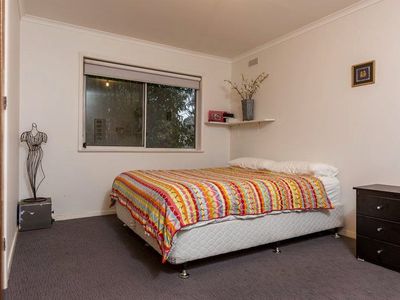 2 Lemin Avenue, Rutherglen