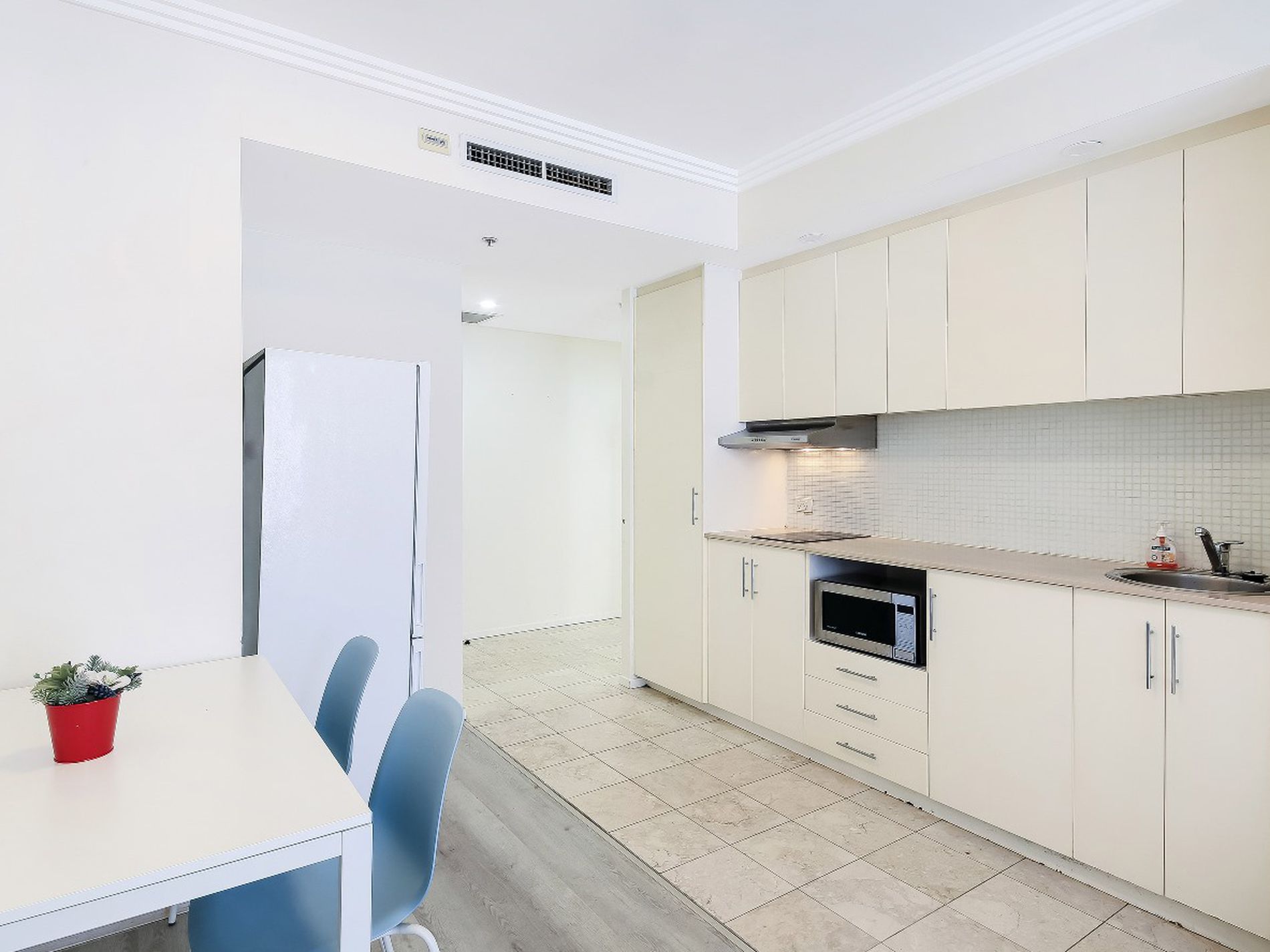 102 / 2-8 Dixon Street, Sydney