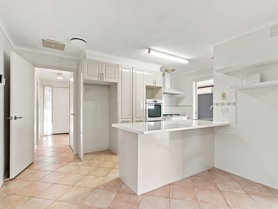 2 Rebecca Drive, Sale